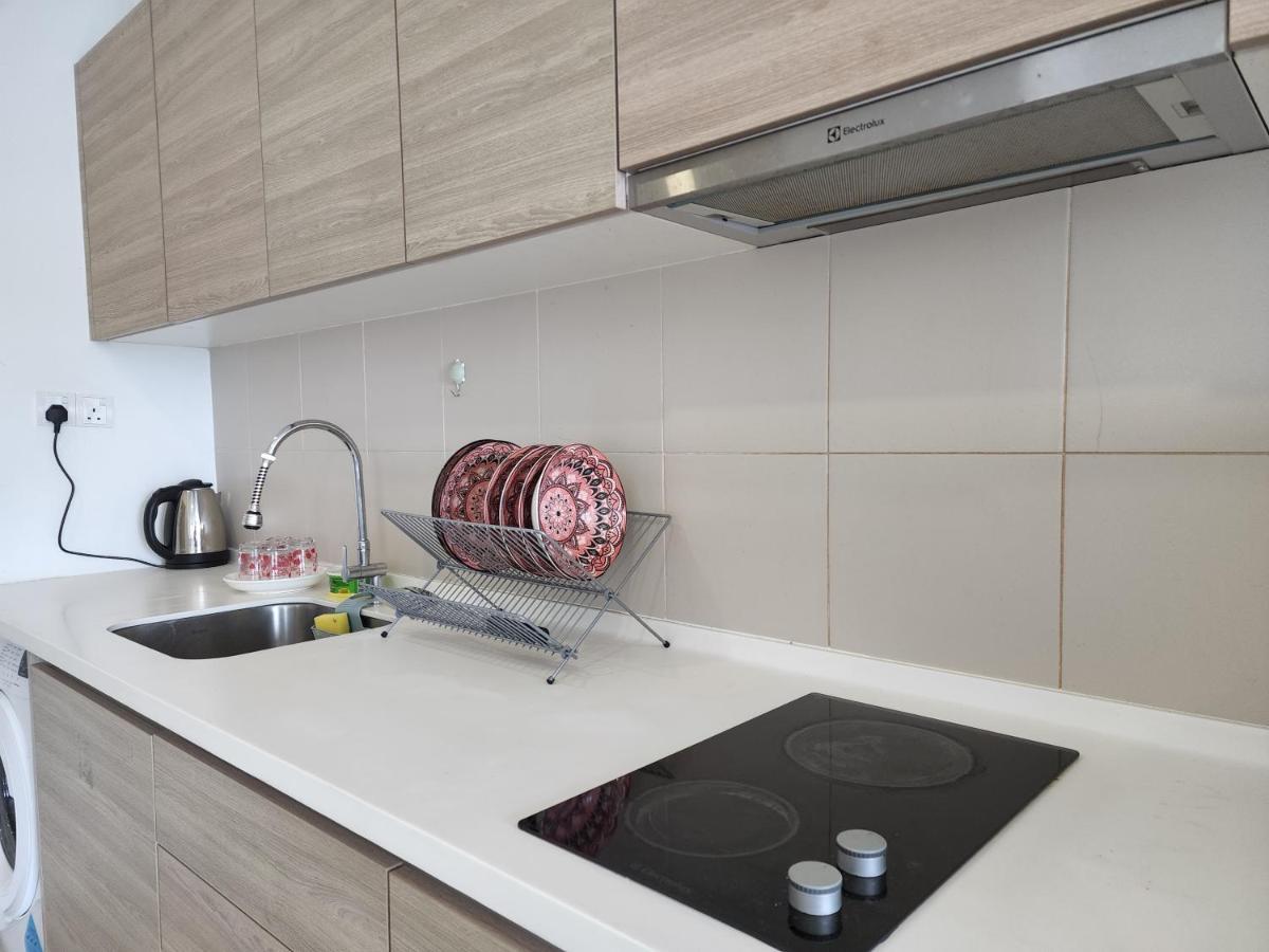 Lavender Suite # Shah Alam I-City Block B Homestay # 2R1B #Free Wifi & Parking Экстерьер фото