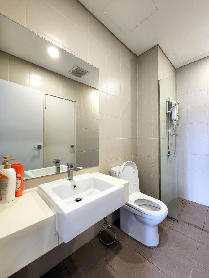 Lavender Suite # Shah Alam I-City Block B Homestay # 2R1B #Free Wifi & Parking Экстерьер фото