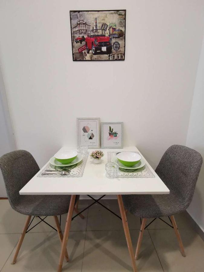 Lavender Suite # Shah Alam I-City Block B Homestay # 2R1B #Free Wifi & Parking Экстерьер фото
